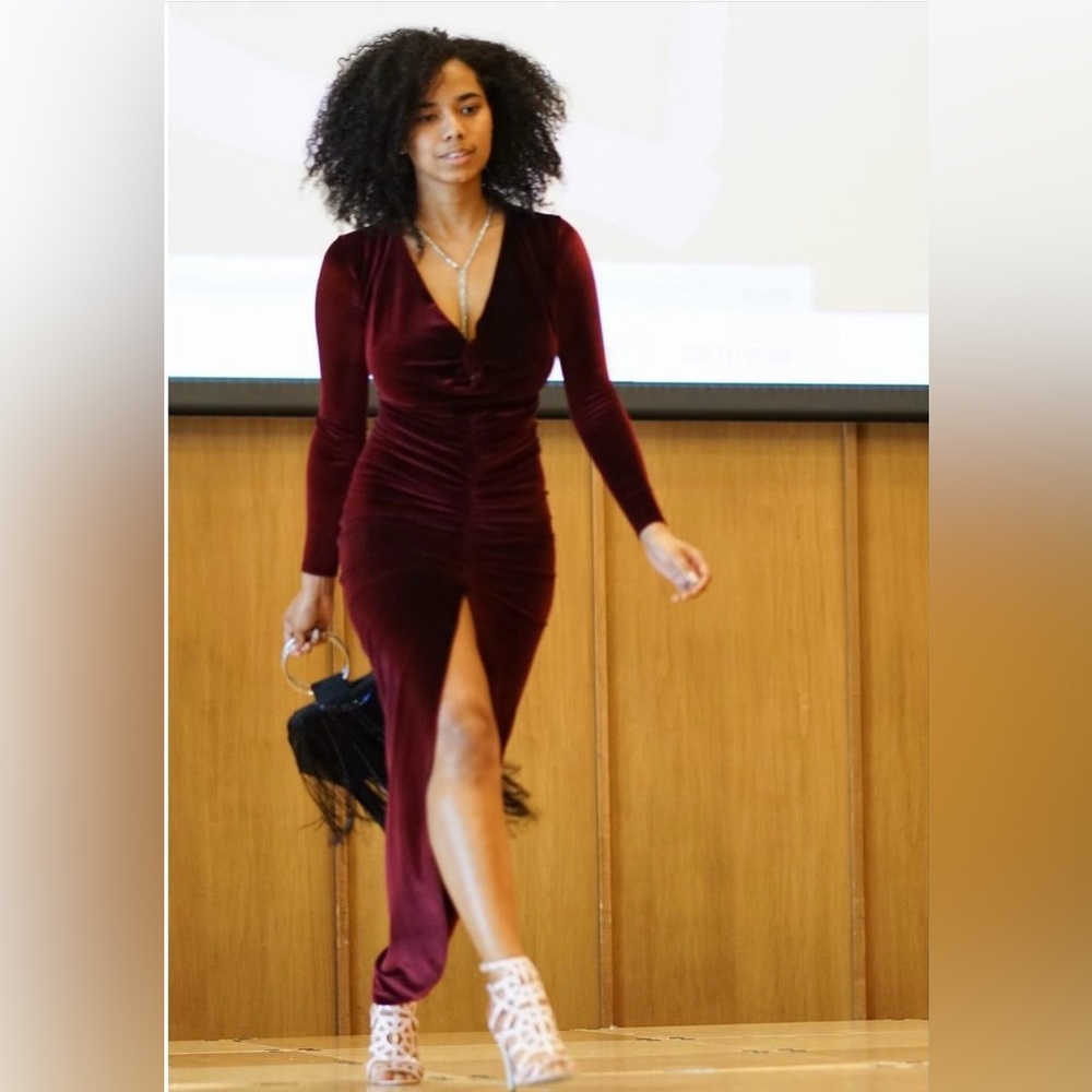 Boohoo Burgundy maxi dress with slit, size US 4
